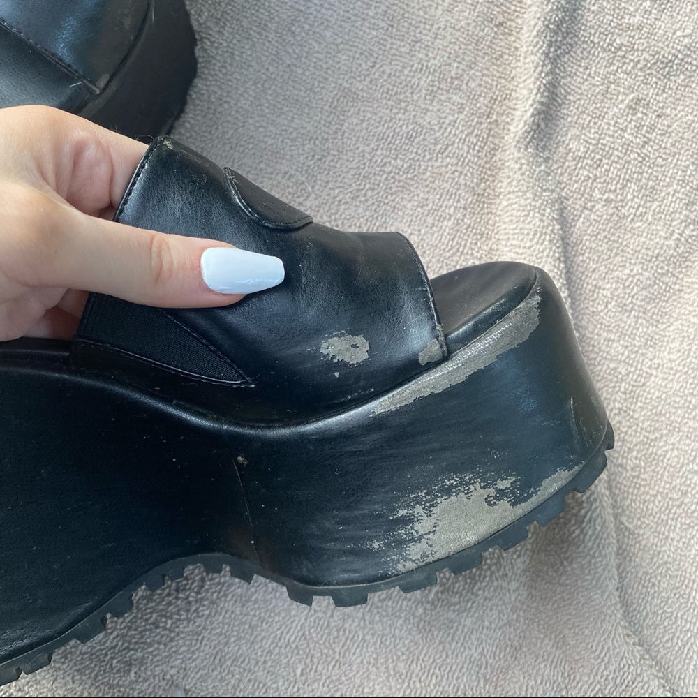 90s style Delia’s platform sandals ❤️ - Picture 4 of 5